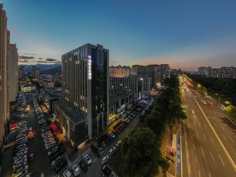 Lisi Future Hotel (Qingdao University of Petroleum Branch)