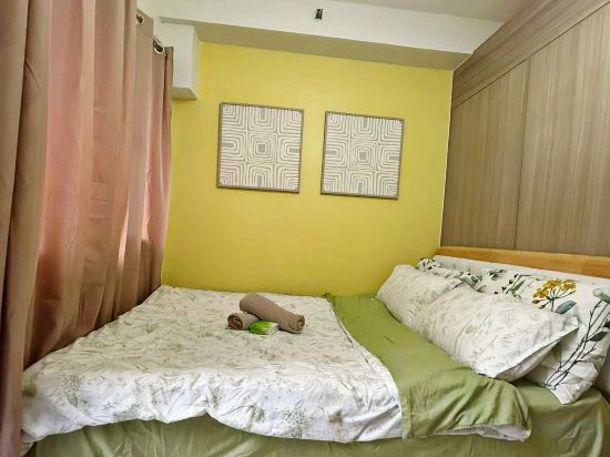 MOA getaway staycations Room Type - Budget Queen Room