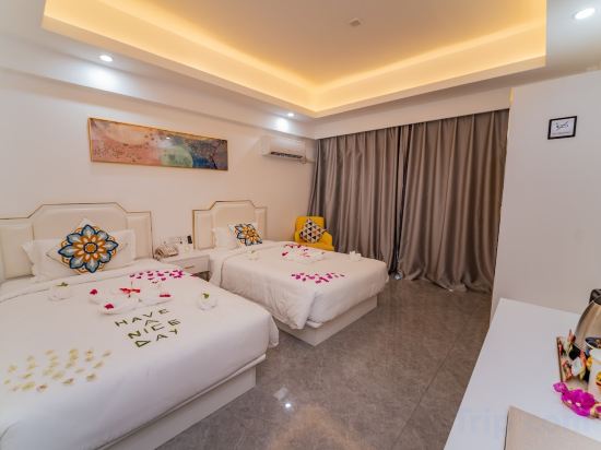 Bohol Dolphin Bay Resort Room Type - Deluxe Twin Pool View