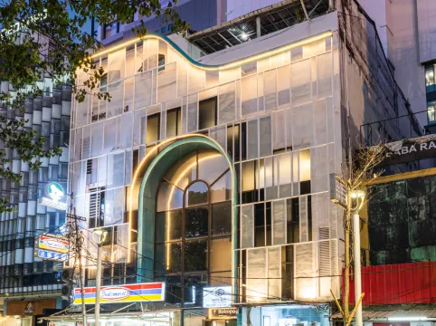 ボボポッドタムリン、ジャカルタ