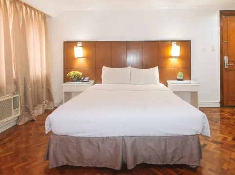 Comfy Inn Manila Kalaw by RedDoorz