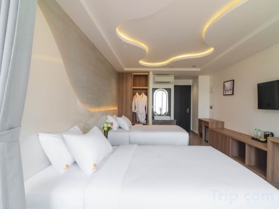 Chaiya Palace Hotel - Tap to explore photos