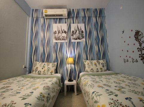 Baan Nampetch Hostel Room Type - Twin Room