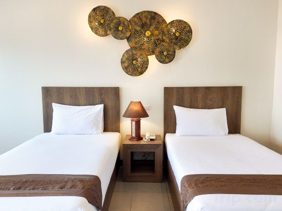 Meir Jarr Hotel - Tap to explore photos