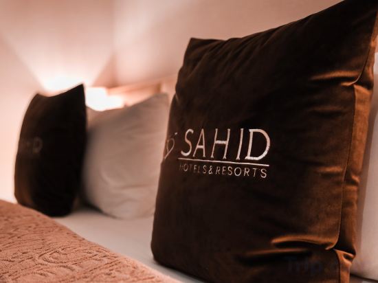 Sahid Zarafshon Hotel - Tap to explore photos