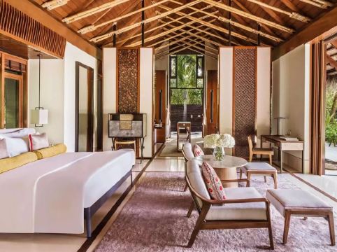 One&Only Reethi Rah - Tap to explore photos