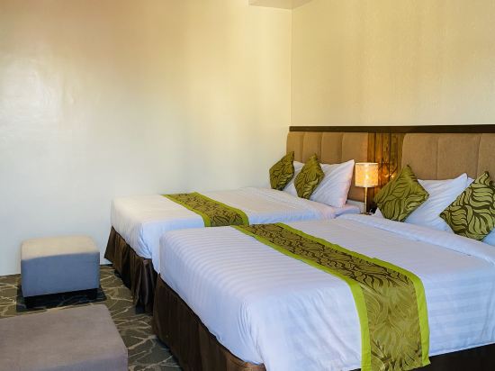Maxi Hotel and Event Center Room Type - Executive Queen Room