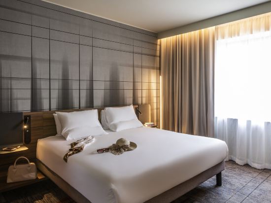 Novotel Cambridge North Room Type - Accessible Superior Queen