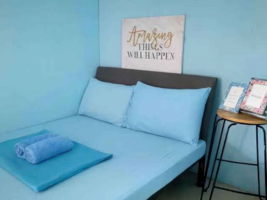 The Runway Inn - Mactan Cebu Room Type - Double or Twin Room
