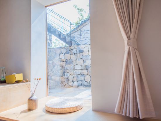 Beijing Shiran Lorshan Outdoor Private Tangguan Mountain Wild Luxury House - Tap to explore photos