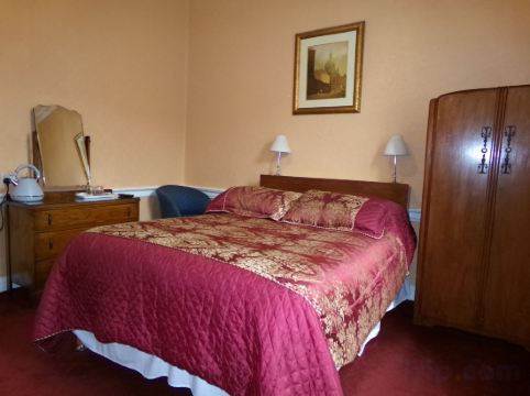 Averon Guest House Room Type - Double Room with Ensuite