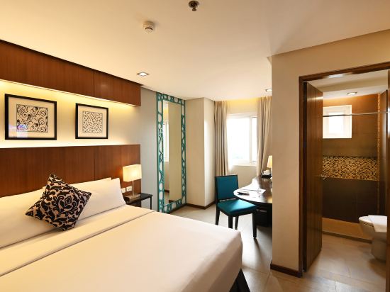 St. Mark Hotel Room Type - Superior Queen Room
