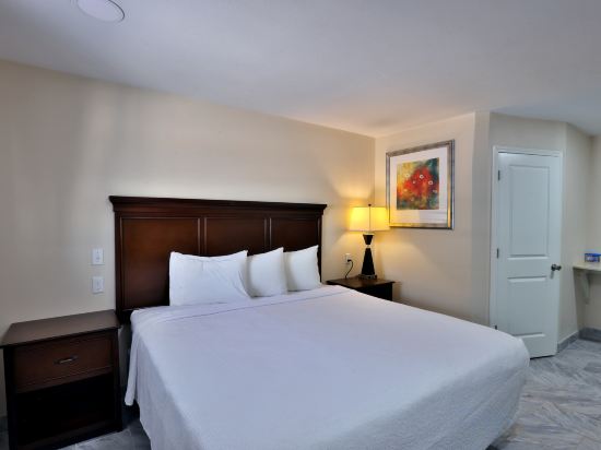 Motel 6 Hollywood Room Type - King Room-Non-Smoking