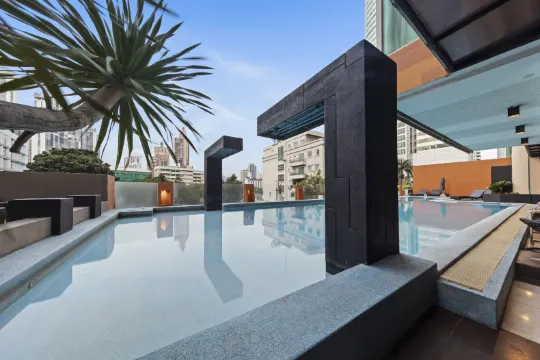 Golden Tulip Mandison Suites