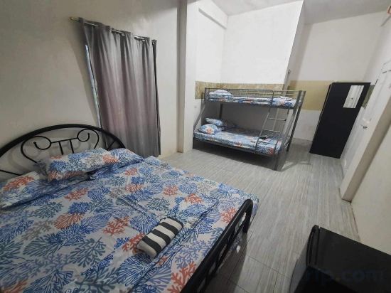 Bohol Transient Lruy near Panglao Beach Room Type - Family Room (Lower Ground)