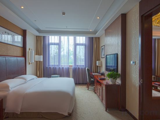 Baozhigu International Convention Center Beijing Room Type - Deluxe Suite