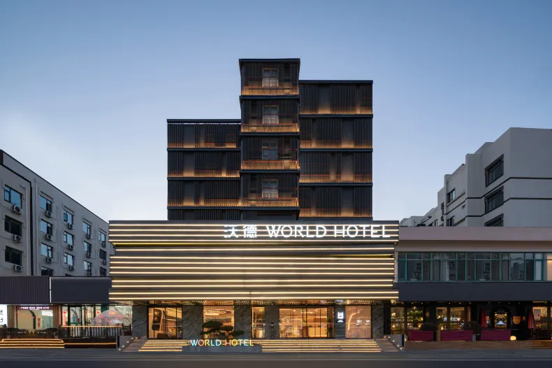 World Hotel