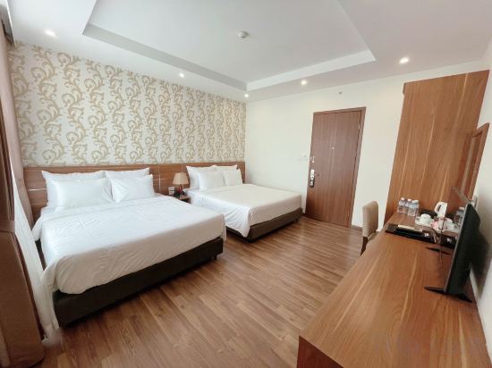 The Embassy Hotel Hanoi Room Type - Family Quadruple Room