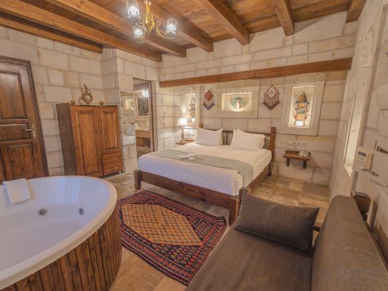Zara Cave Hotel Room Type - Superior Stone Room 304