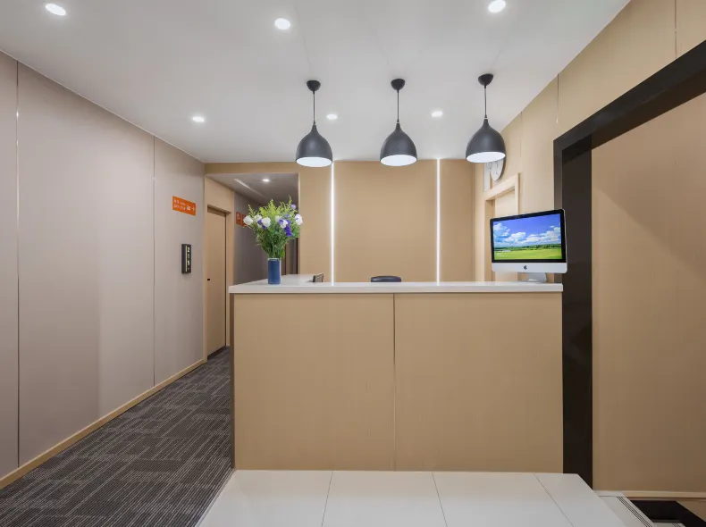 Pod Inn Hotel (Shanghai Hongqiao Airport Songhong Road Subway Station)