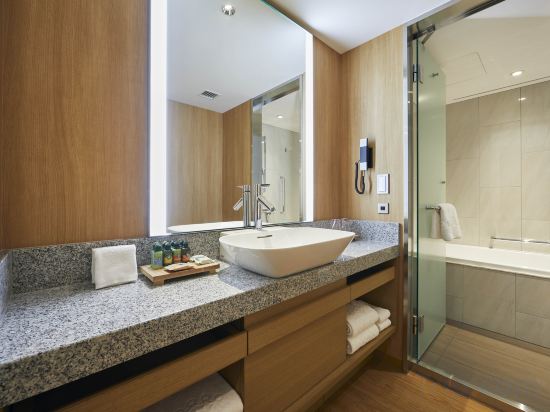 Keio Plaza Hotel Tokyo Room Type - Deluxe Select Twin, Non Smoking