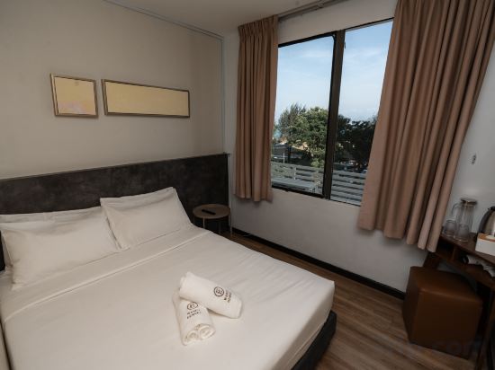 Wangs Hotel Gurney Drive Room Type - Superior Queen