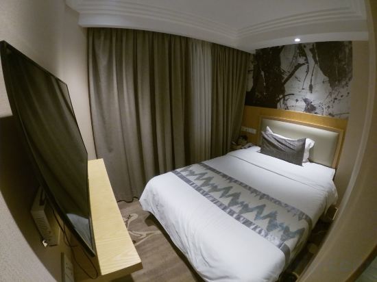 St. Moritz Business Hotel - Tap to explore photos