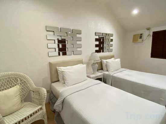 Sierra Resort powered by Cocotel - Tap to explore photos