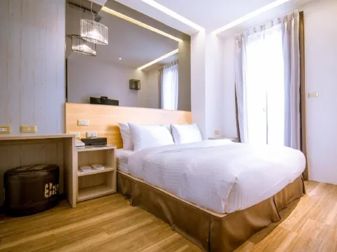 CHECK inn Express Taichung FuXing Hall 2