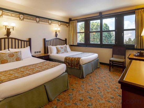 Disney Sequoia Lodge - Tap to explore photos