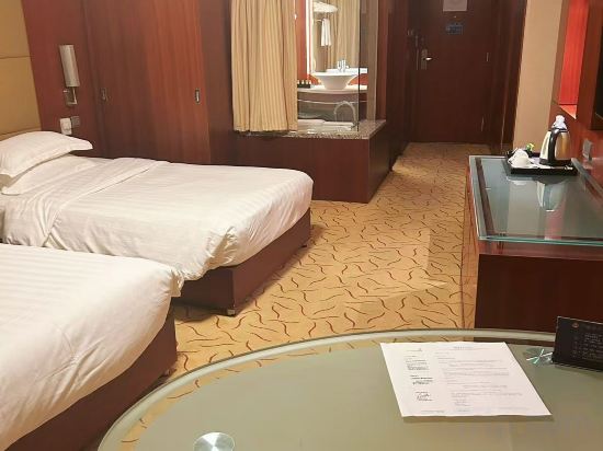 Ariva Beijing West Hotel & Serviced Apartments Room Type - Superior Queen Room（windowless)
