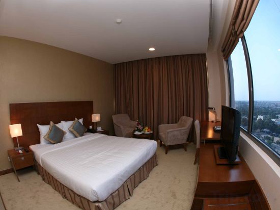 Aurora Hotel Plaza Room Type - Deluxe Room