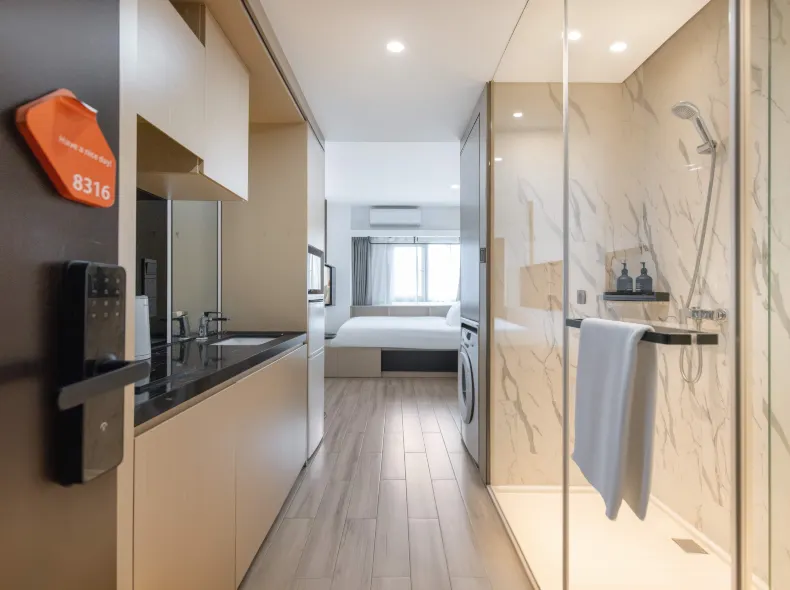 CJIA Apartment (Shanghai Changzhong Road Subway Station)