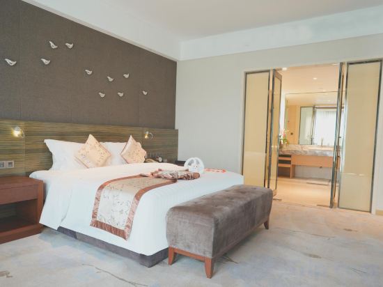 Beijing Yuanbo Hotel Room Type - Deluxe Suite