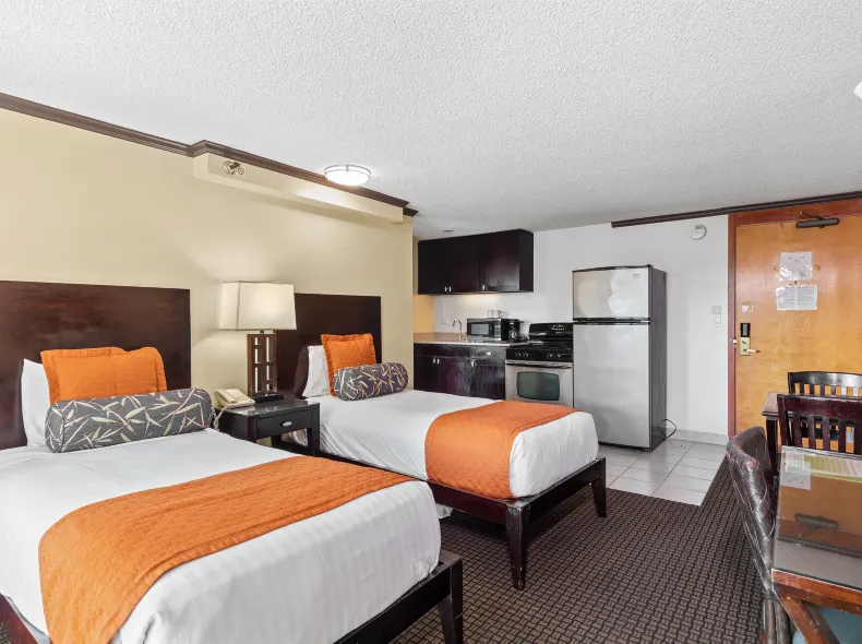 Castle Bamboo Waikīkī Hotel