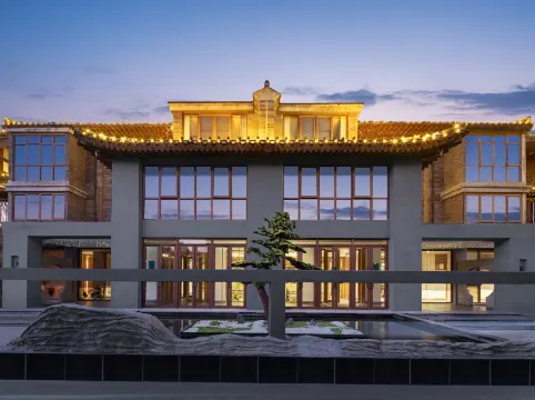 開封茉舍·院墅酒店（清明上河園萬歲山武俠城店）