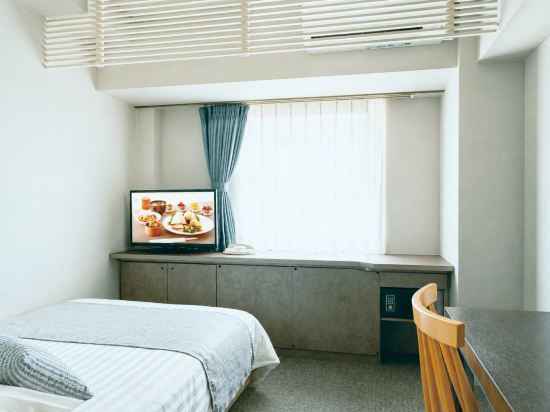 Hotel Plaza Osaka Room Type - Semi Double Room - Non-Smoking