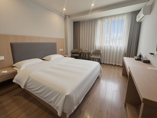 Others 4, Qinghua Business Hotel, Liangshan Yi
