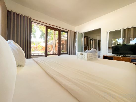Samed Cabana Resort - Tap to explore photos