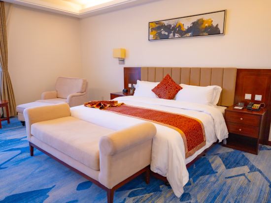 Songhe Jianguo Hotel (Training Center) Room Type - Business Deluxe Room