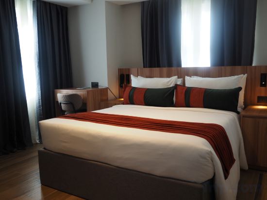Novel Hotel Manila Room Type - Deluxe Family
