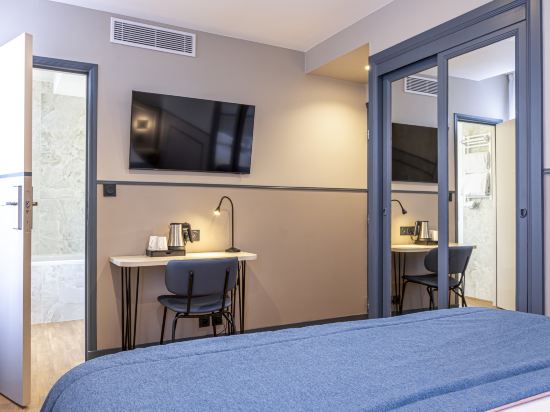 Best Western Montcalm Room Type - 1 Queen Bed, Classic Room with Garden View