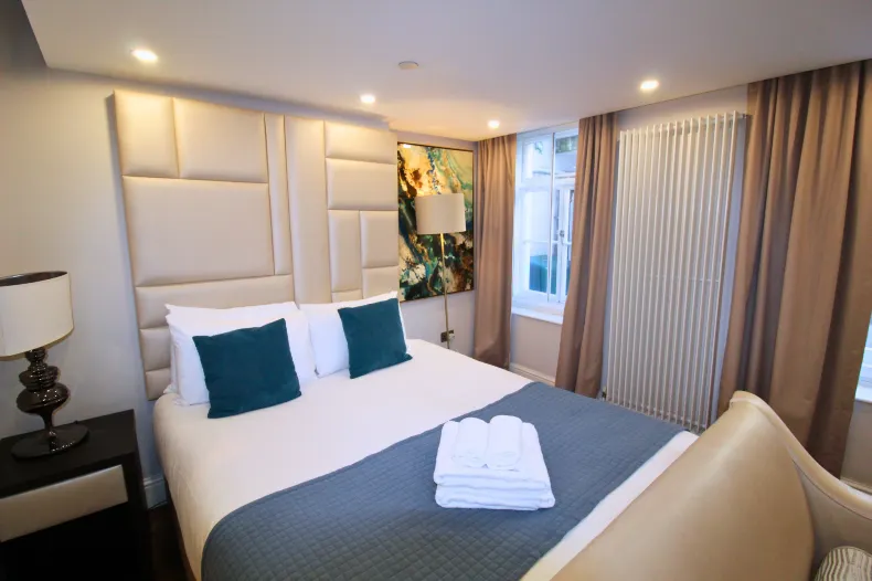 Viridian Apartments in Baker Street Serviced Apartments