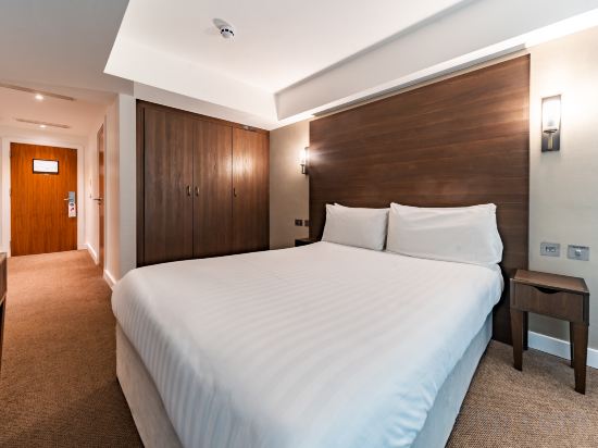 Central Park Hotel London Room Type - Deluxe Double Room (Windowless)