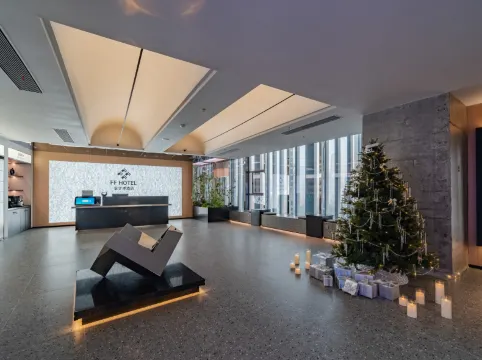 FF Designer Hotel(Zhengwu District Swan Lake Wanda Branch)