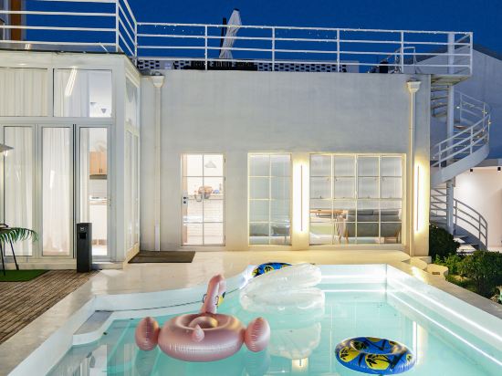 MEIN-house Room Type - Whole Building Rental MEIN-house Room Type - Whole Building Rental