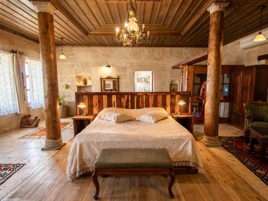 Sultan Cave Suites Room Type - Superior King Room (Sultan Suite)