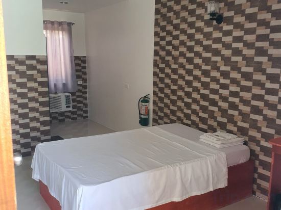 AOSMECPoolCamp Hotel Room Type - Standard Room