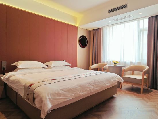 HuWan  JinHe Hotel Room Type - Smart Room (Double Bed) (Fridge, Window)