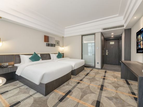 Park Lane Hotel Room Type - Deluxe 2-bed Room
